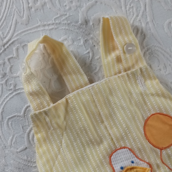 Vintage sz 6 mos Short Overall in Yellow multi seersucker - Picture 3 of 7